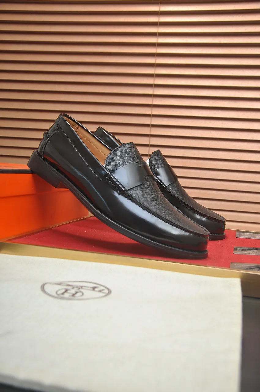 Men's shoes💰540💶[HERMES] (cowhide lining)🍀Italian top luxury🍀He does not pursue novel styles and gorgeous colors, but attracts the favor of successful men with his flawless, elegant and classic style. Formal leather shoes This very comfortable, simple and stable style allows you to easily match any style! The pattern is absolutely 1:1 refined from the original case, and we strive for excellence in materials, imported cowhide + cowhide lining💪💪💪extraordinary texture👍! .Code number: 39-45 (45 customized)